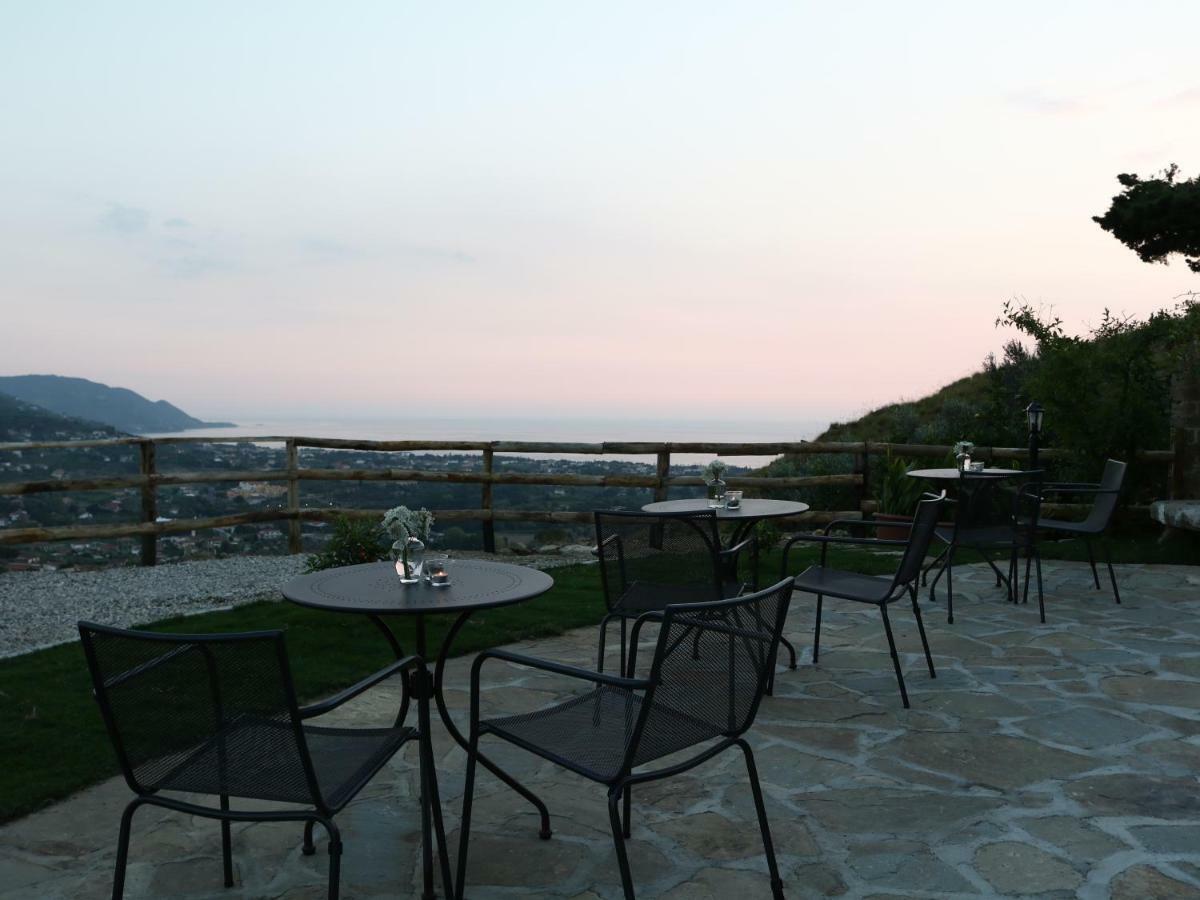 Casa Amigdala Bed & Breakfast Castellabate Ngoại thất bức ảnh